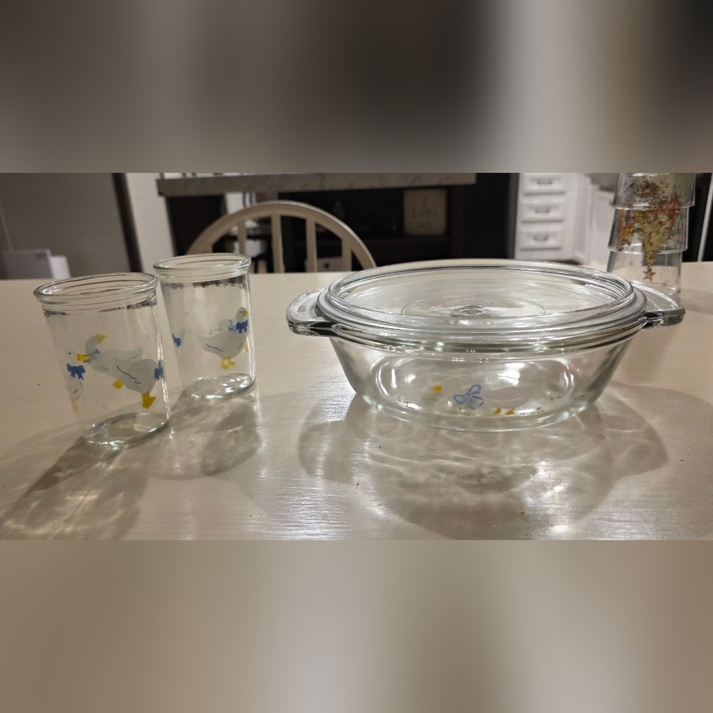 Glass Dish Set with Goose Design